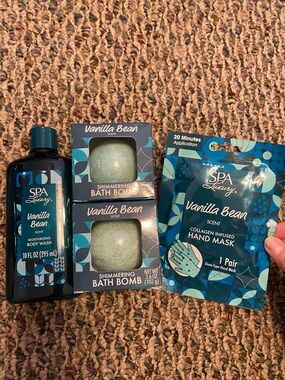 NWT SPA LUXURY VANILLA BEAN  SET